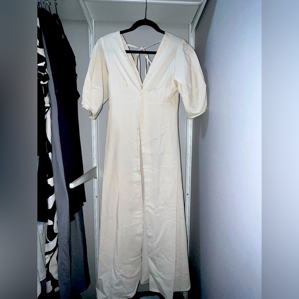 Cream/beige linen dress!